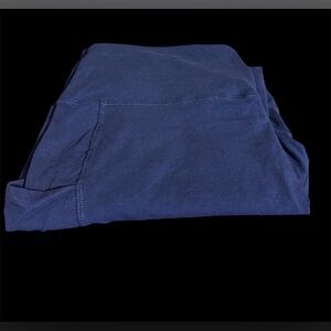 ZENANA Women’s 3X leggings with phone pockets. NWOT Color: blue